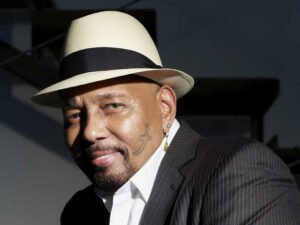 Is Aaron Neville Still Alive? Age, Net Worth. - tvstarsmag