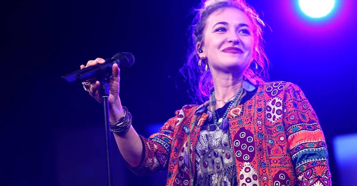 Image of Lauren Daigle as a Christian worship singer