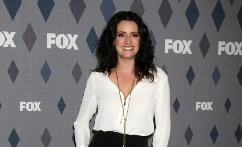 Image of Paget Brewster's body measurement