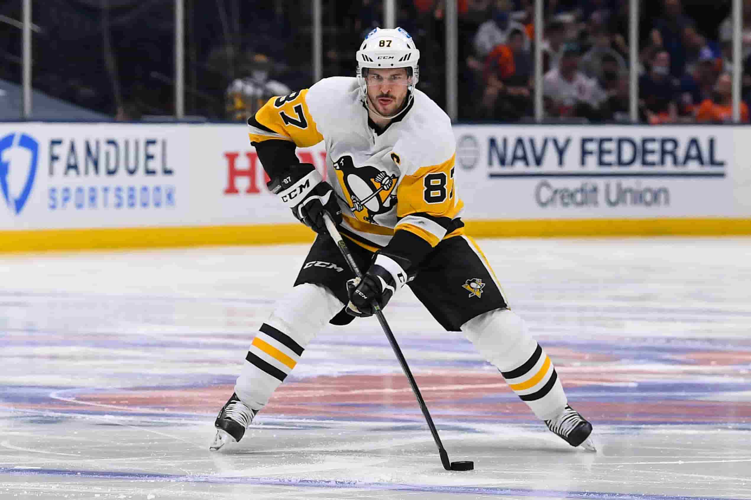 Image of Sidney Crosby as a professional hockey player